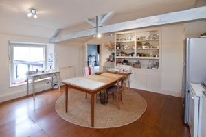 Kitchen / Diner- click for photo gallery